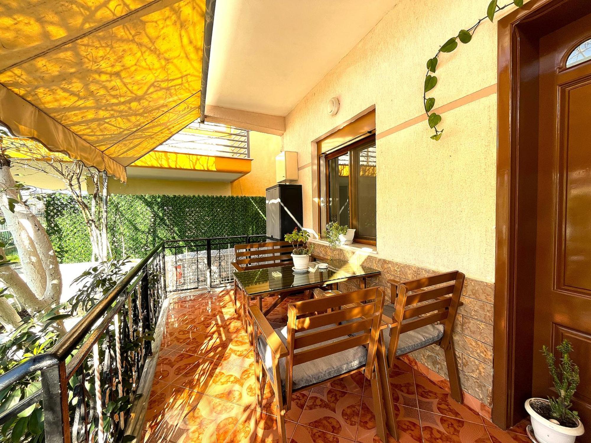 Beach & Chill Apartments Vlorë Extérieur photo