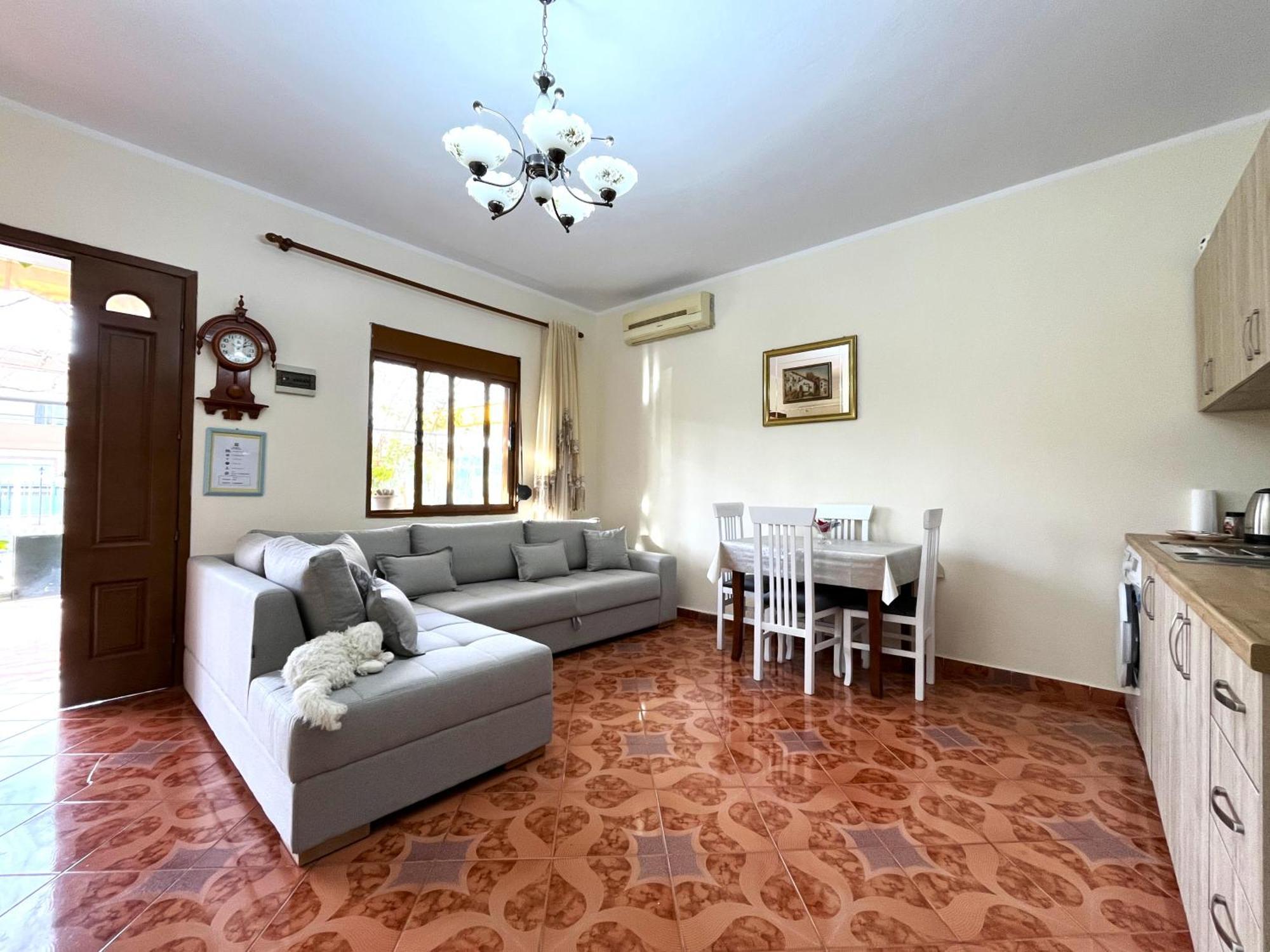 Beach & Chill Apartments Vlorë Extérieur photo